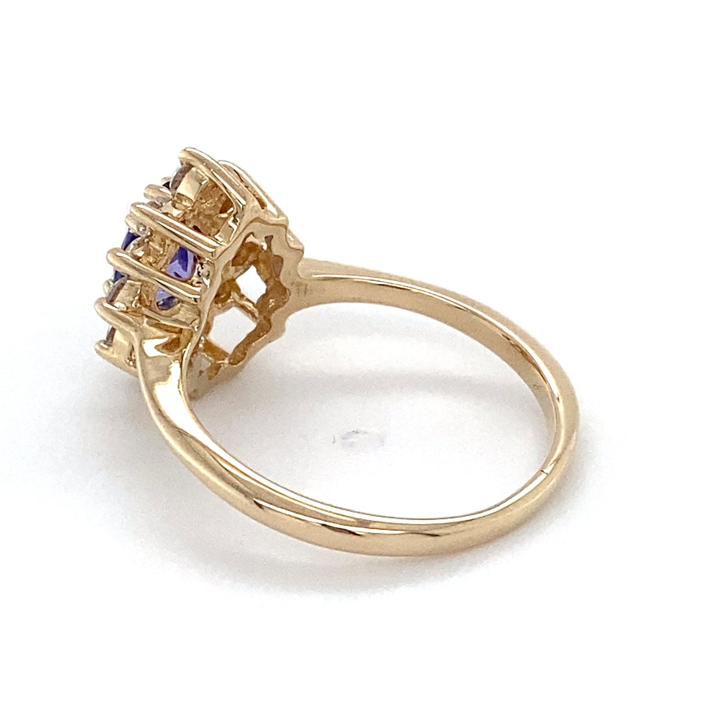 14K Yellow Gold Amethyst & Diamond Lady's Ring; 1.8DWT; Size 6