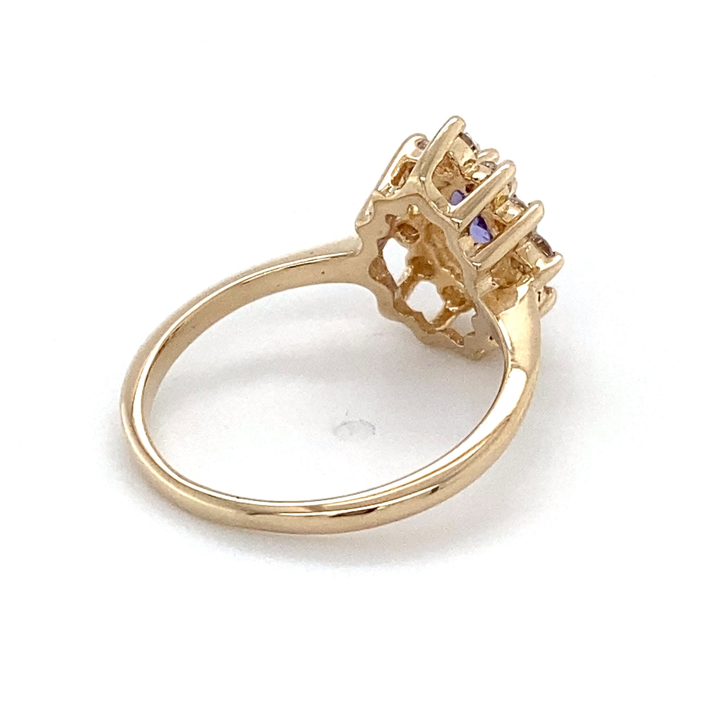 14K Yellow Gold Amethyst & Diamond Lady's Ring; 1.8DWT; Size 6