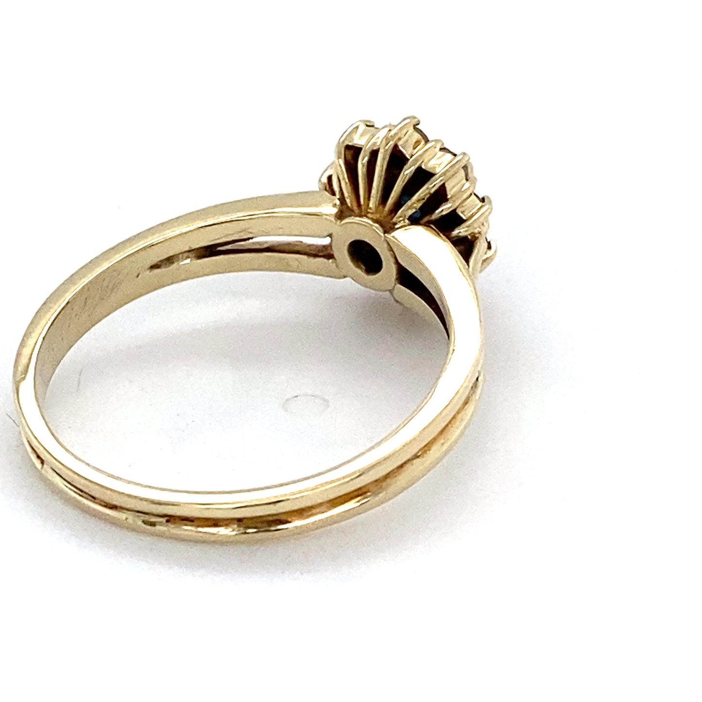 14K Yellow Gold Diamond & Sapphire Lady's Ring; 2.1DWT; Size 6.5