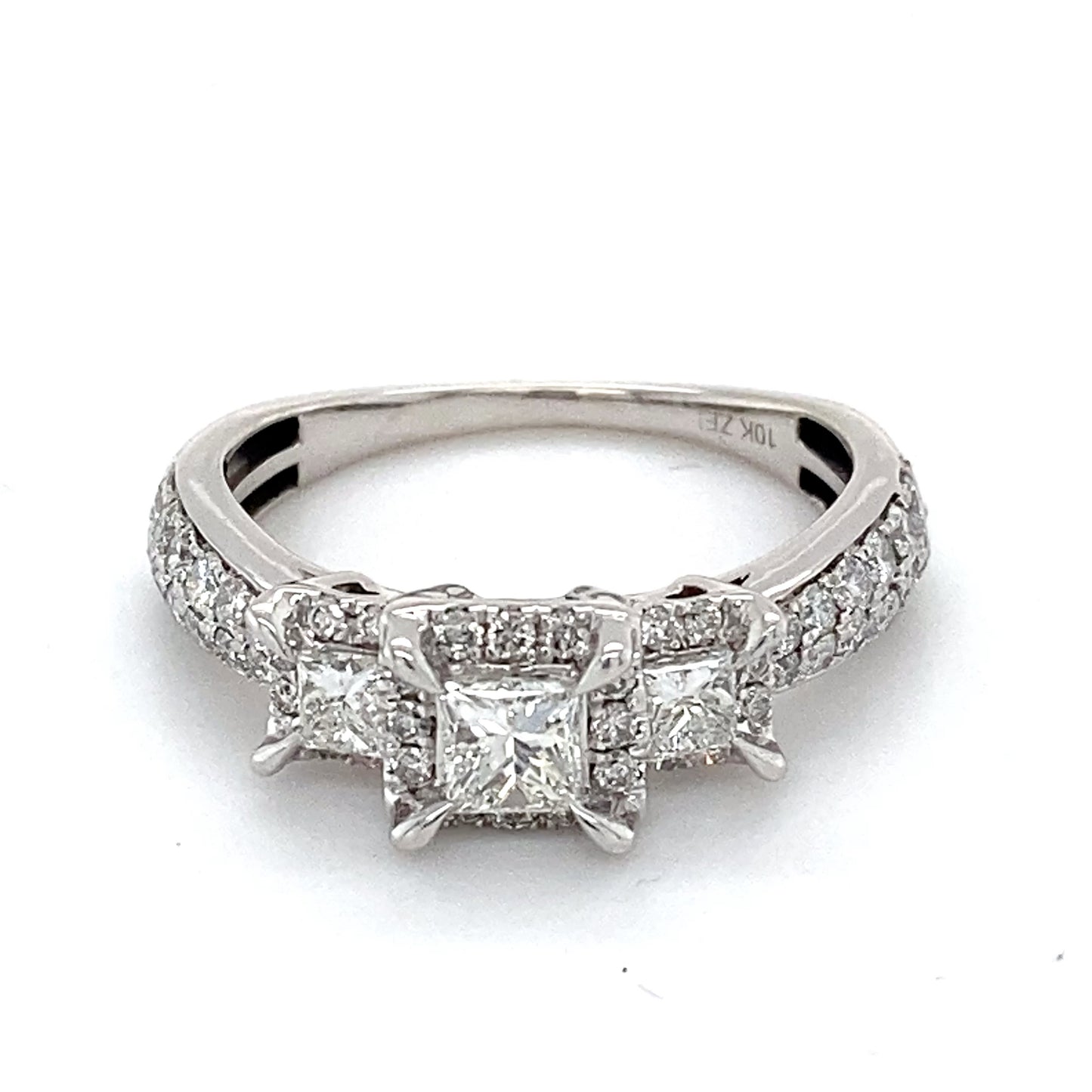 10K White Gold Diamond Lady's Fashion Ring; 1.8DWT; Size 6