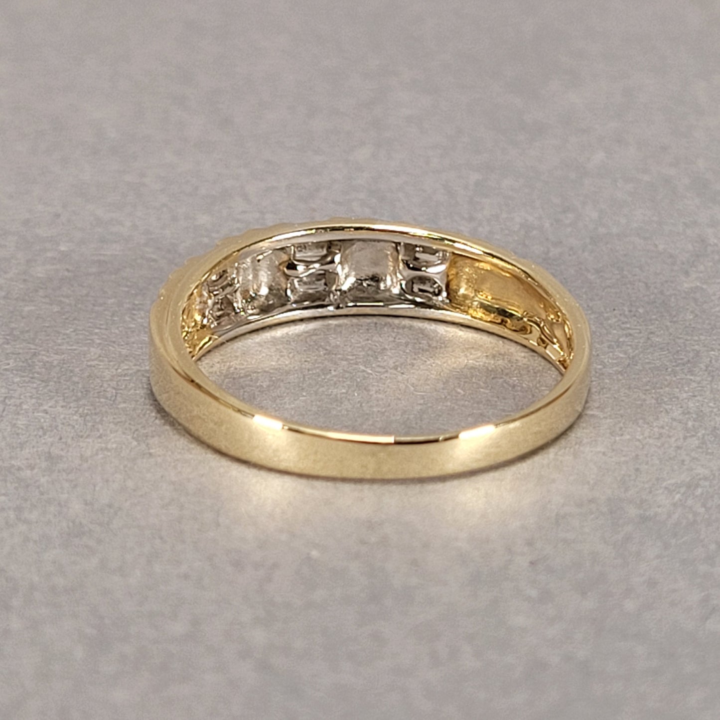 Men's 14k Yellow Gold Ring With Diamonds 3.5g