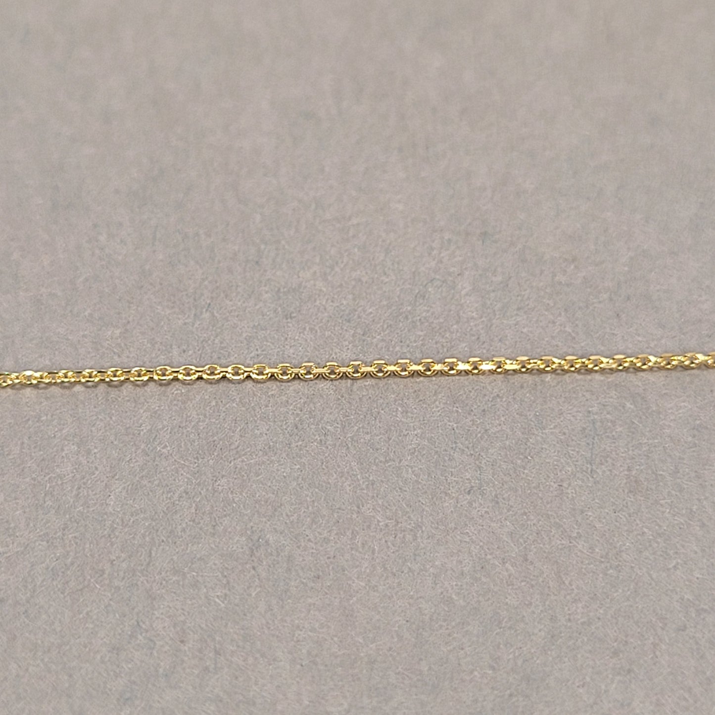 18" 14k Yellow Gold Chain with 14k Yellow Gold Diamond Charm 1.6g