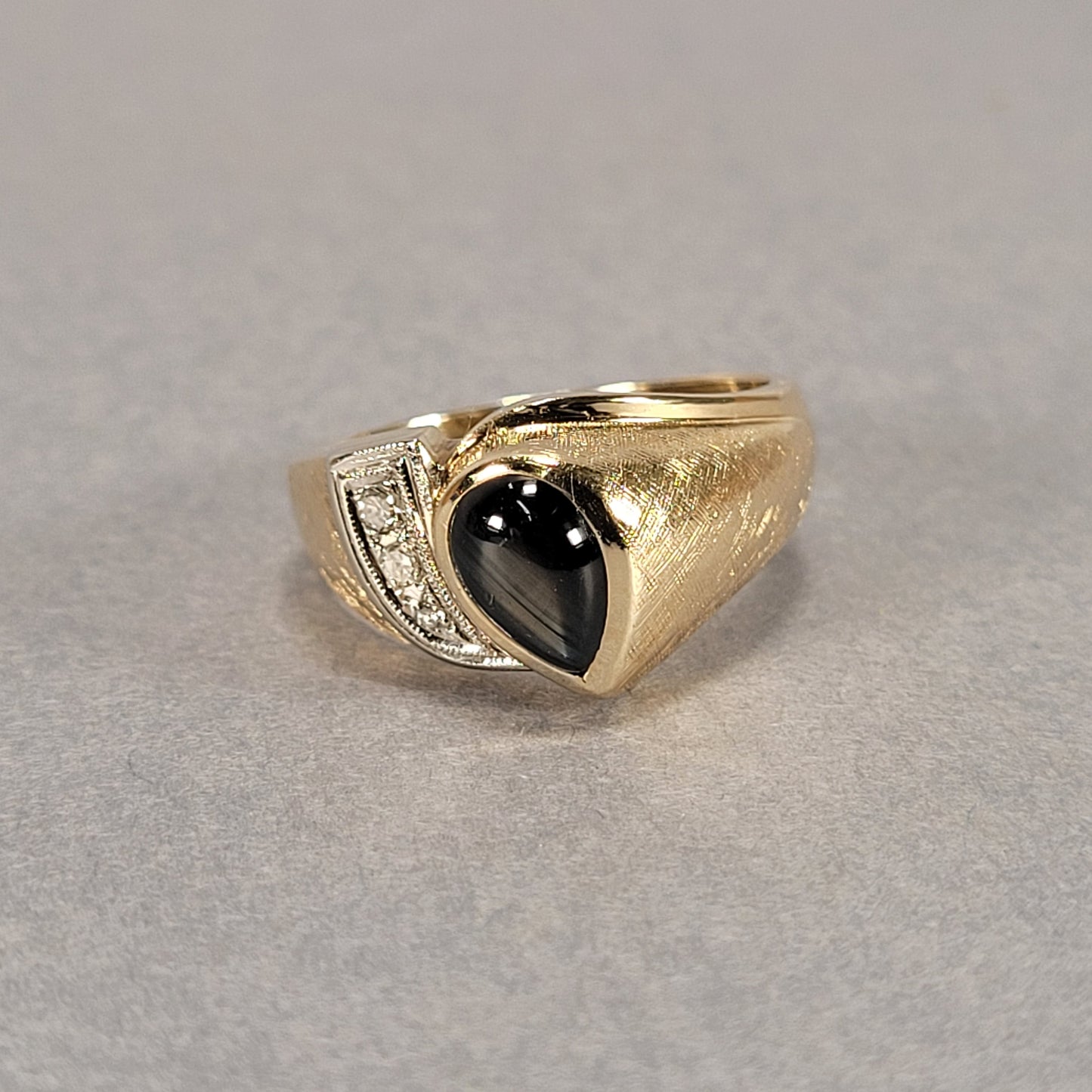 14K Yellow Gold Diamond & Black Star Sapphire Ring; 7g