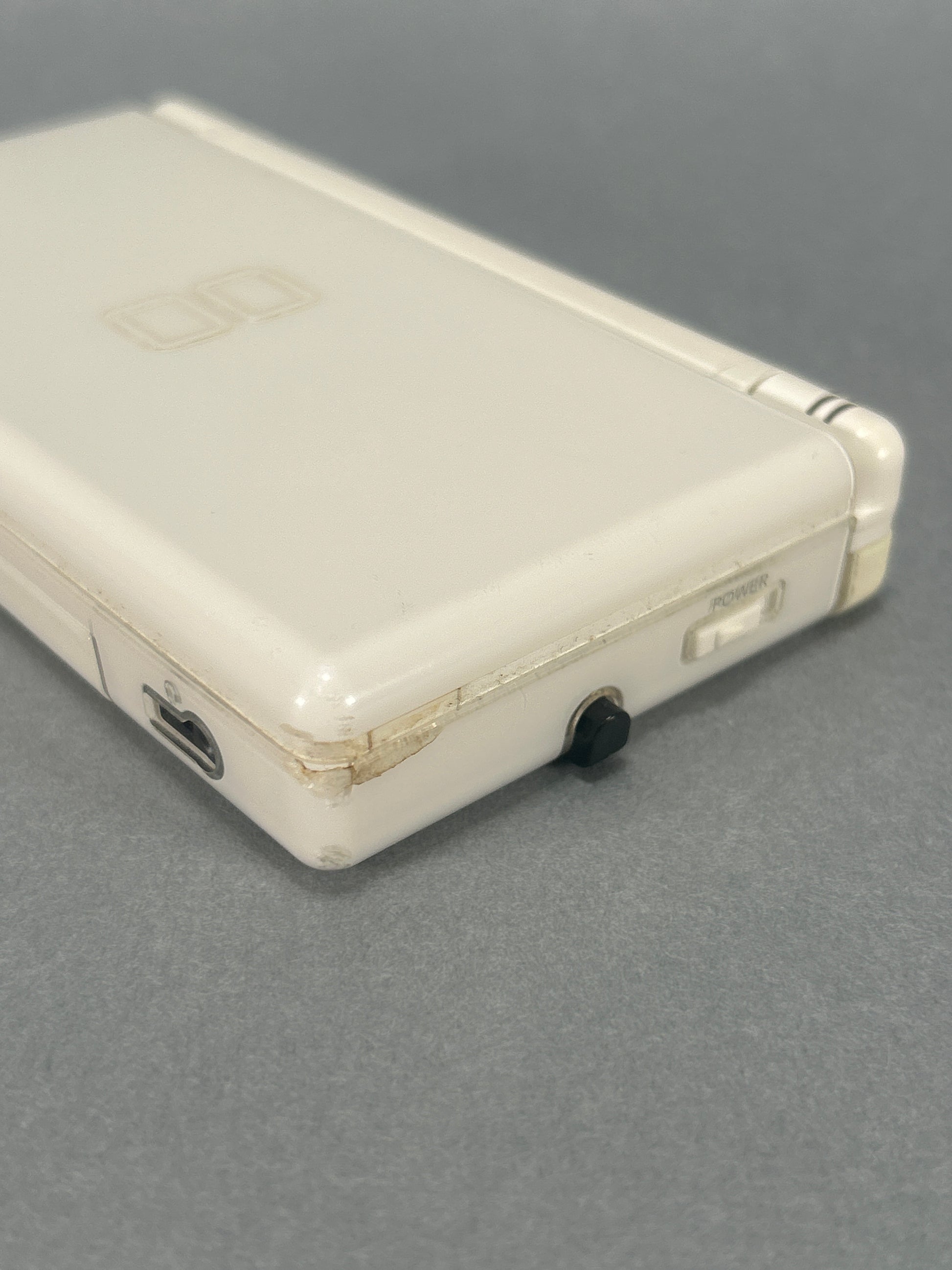 Nintendo DS-Lite USG-001 W/ Charger