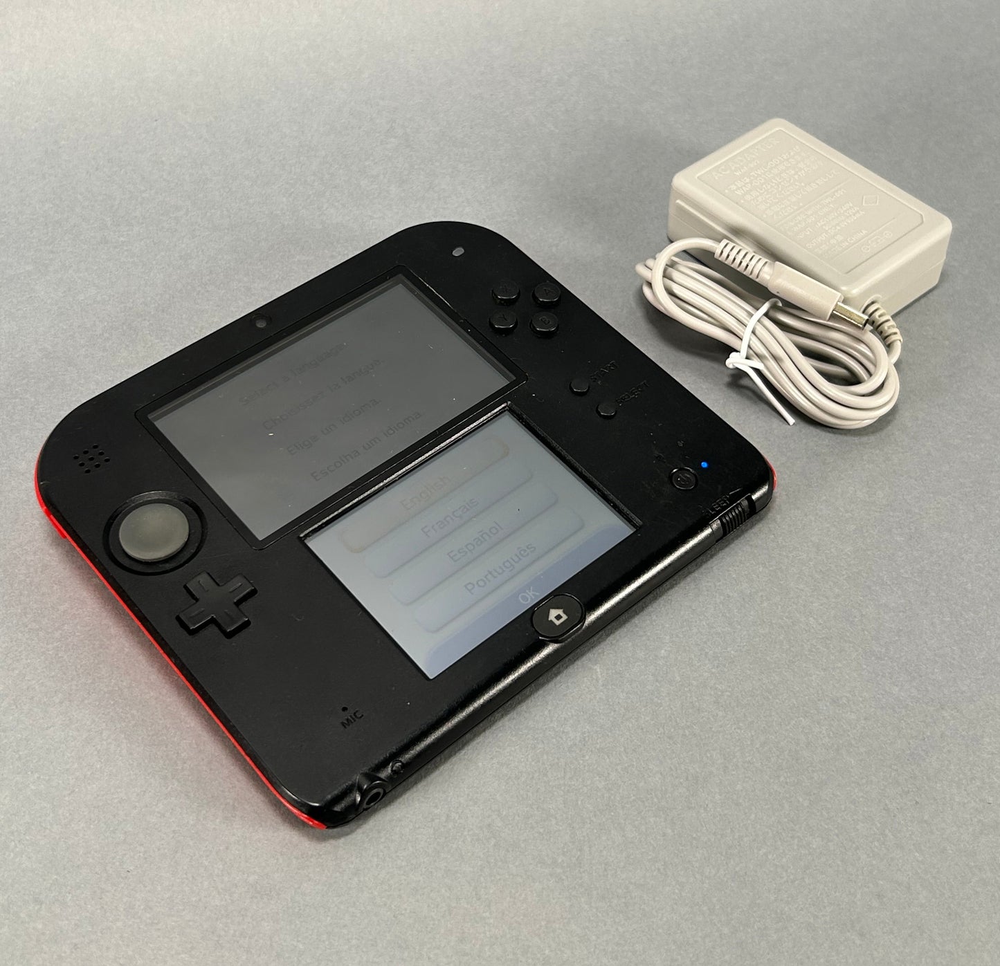 Nintendo 2DS WAP-002 W/Charger - Black