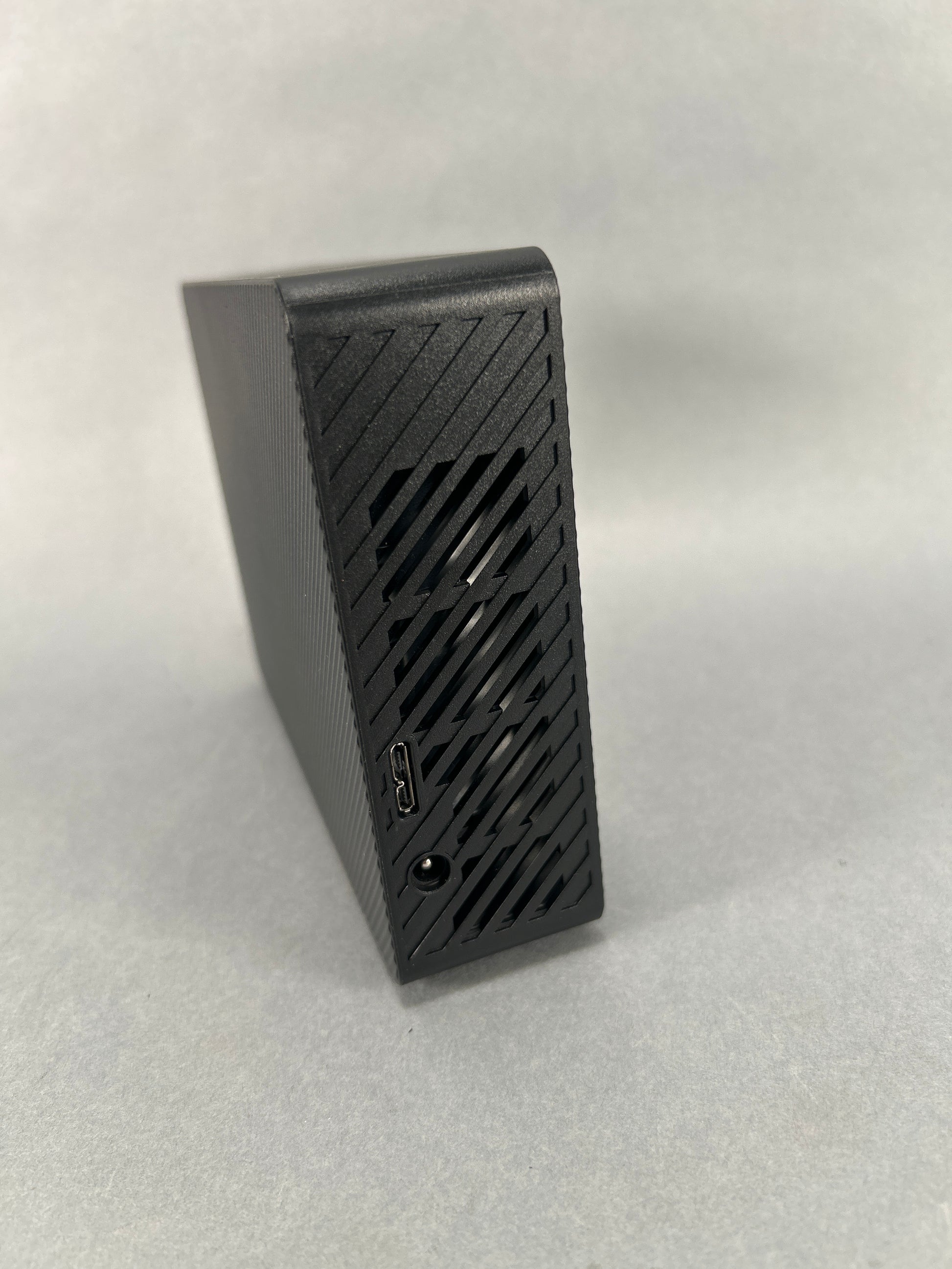 Seagate SRD0NF2 8TB Hard Drive