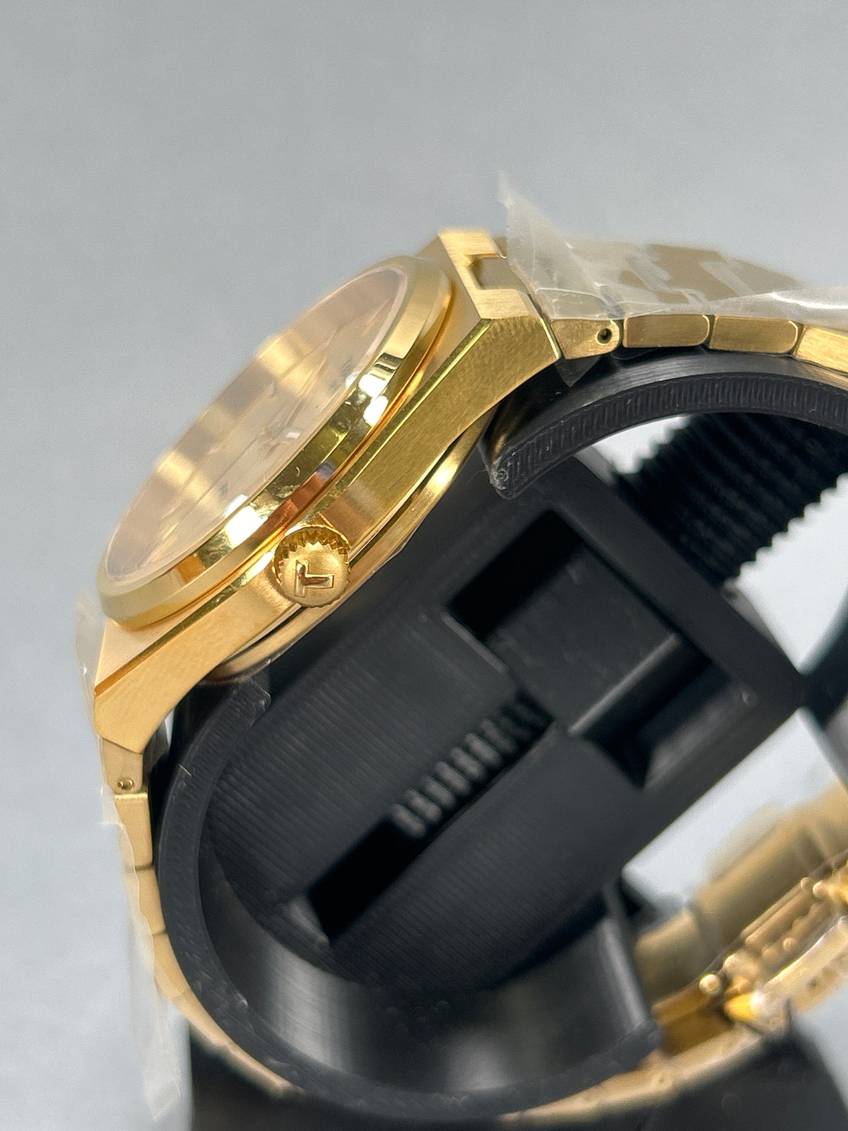 Tissot 40MM PRX 1853 Quartz Gentleman's Watch