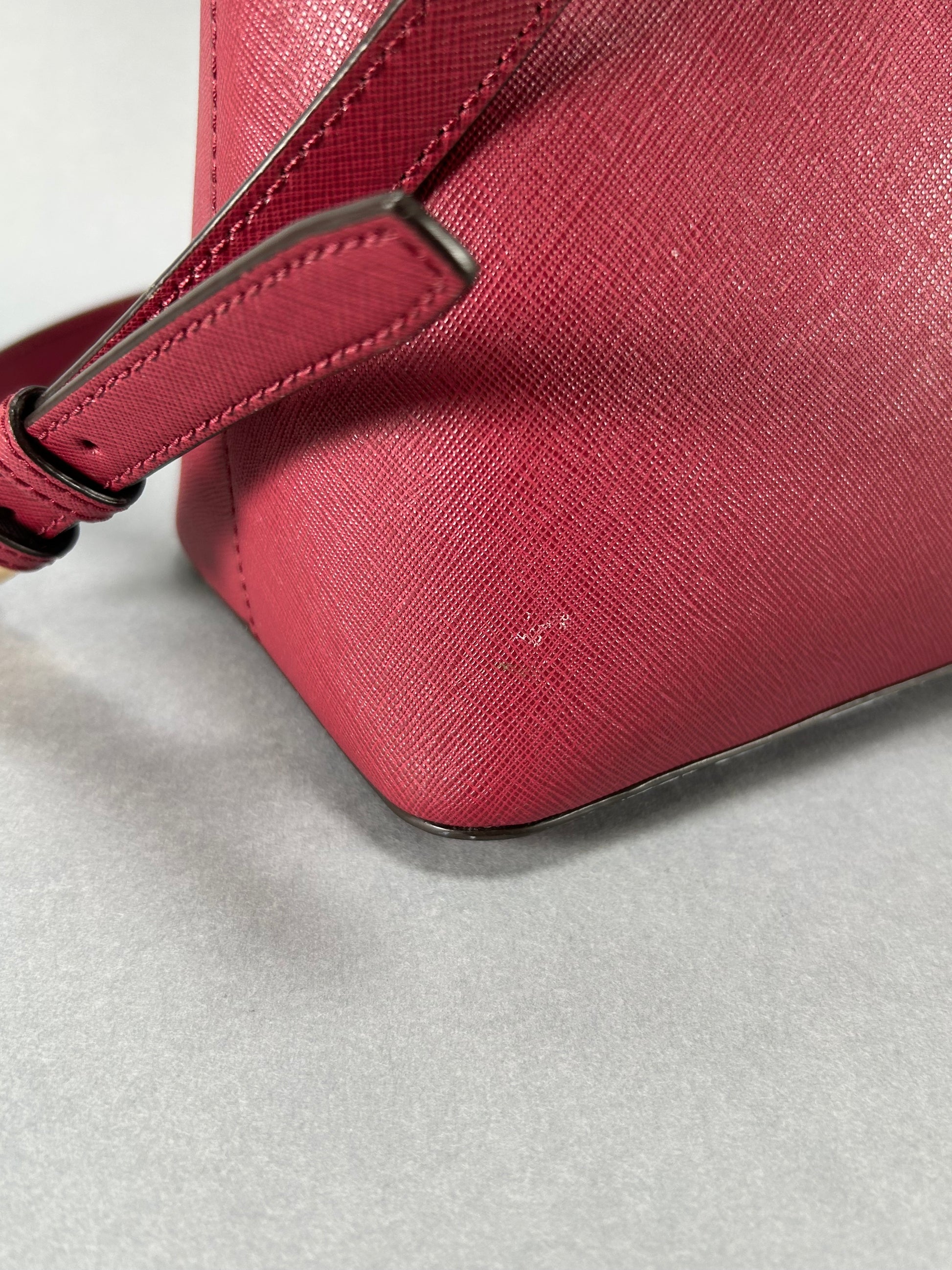 Michael Kors Cindy Saffiano Satchel Bag - Red