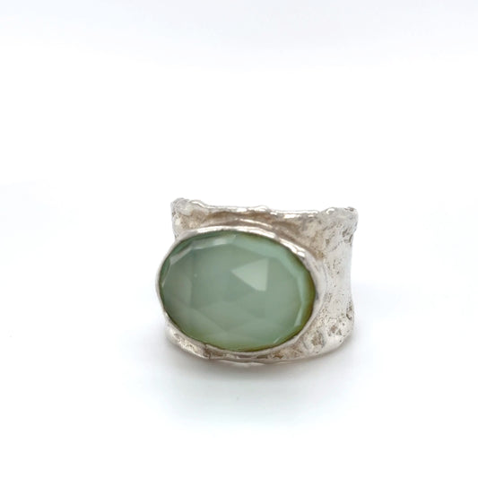 925 Sterling Green Stone Ring; Size 7; 12.6g