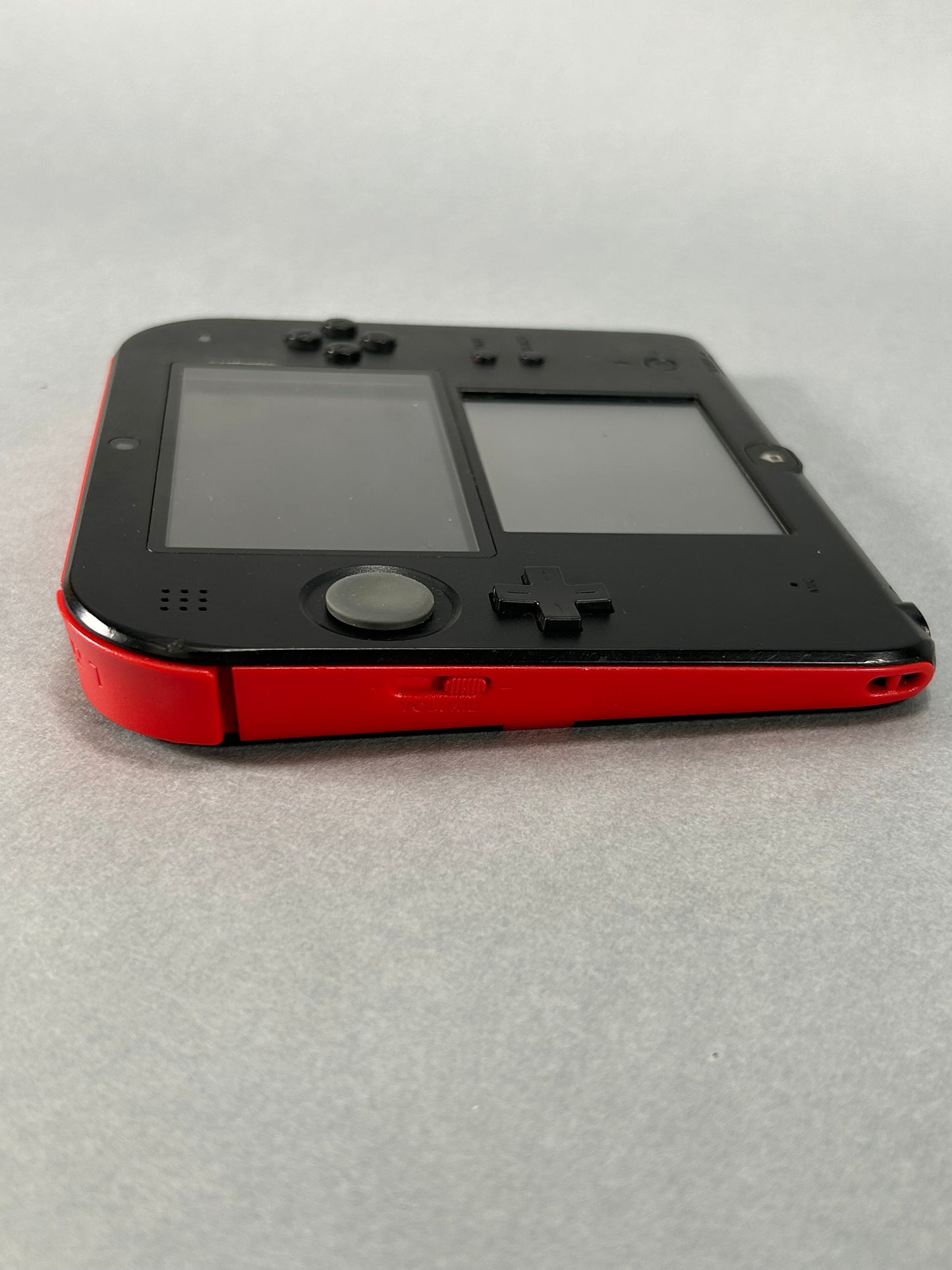 Nintendo 2DS WAP-002 W/Charger - Black