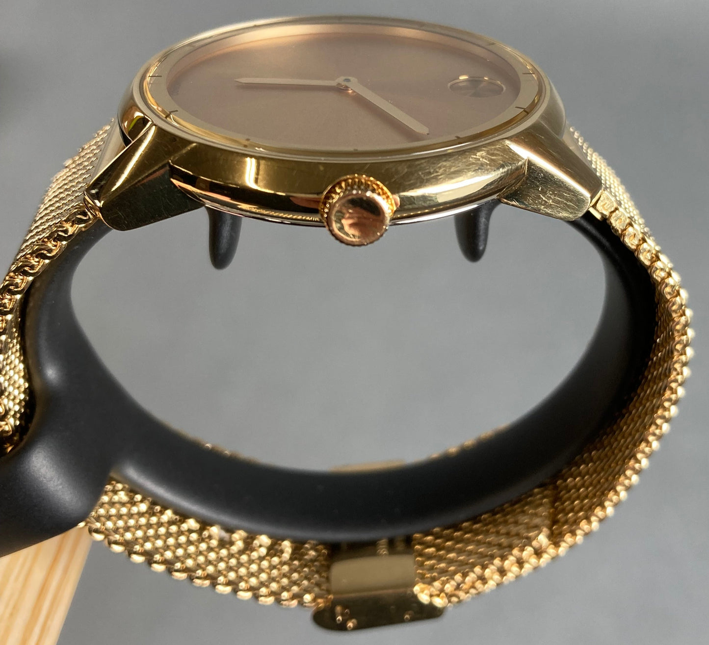 MOVADO Bold Evolution 2.0: 40mm Watch Gold-Tone Case/Dial/Mesh Band