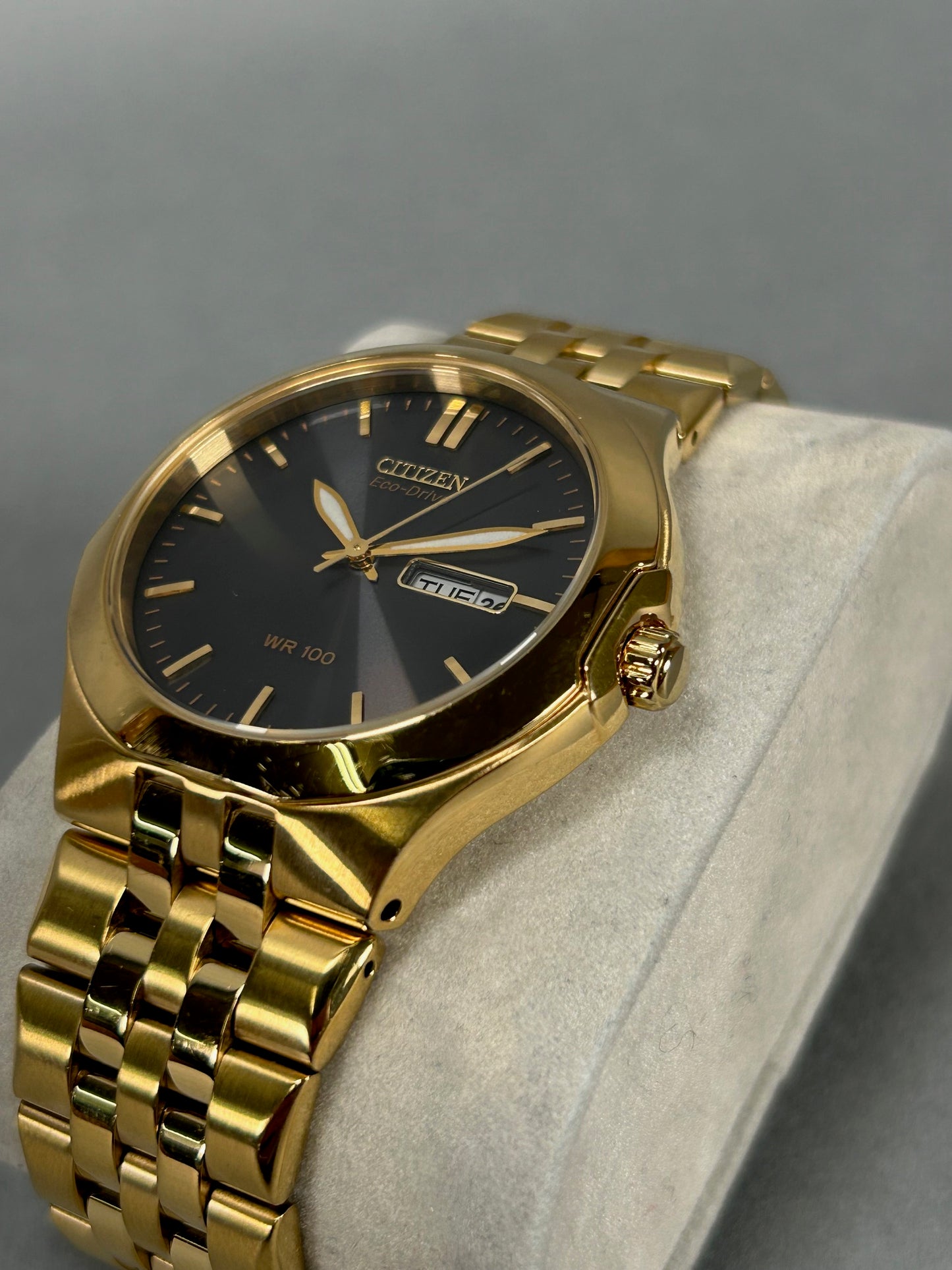 Citizen Corso Eco-Drive Day Date Gentleman's Wristwatch