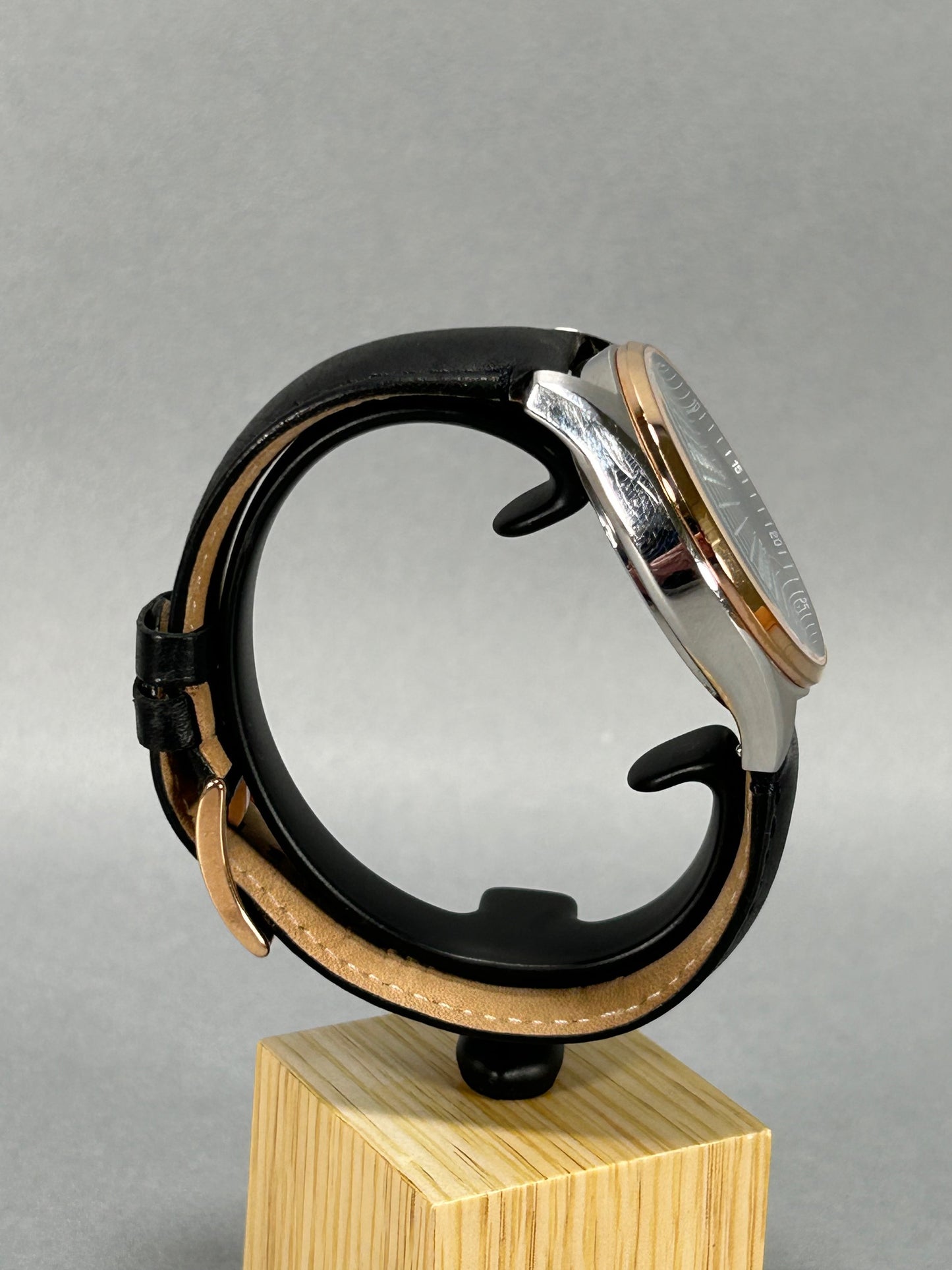 Fossil Flynn BQ2131 Lady's Wristwatch