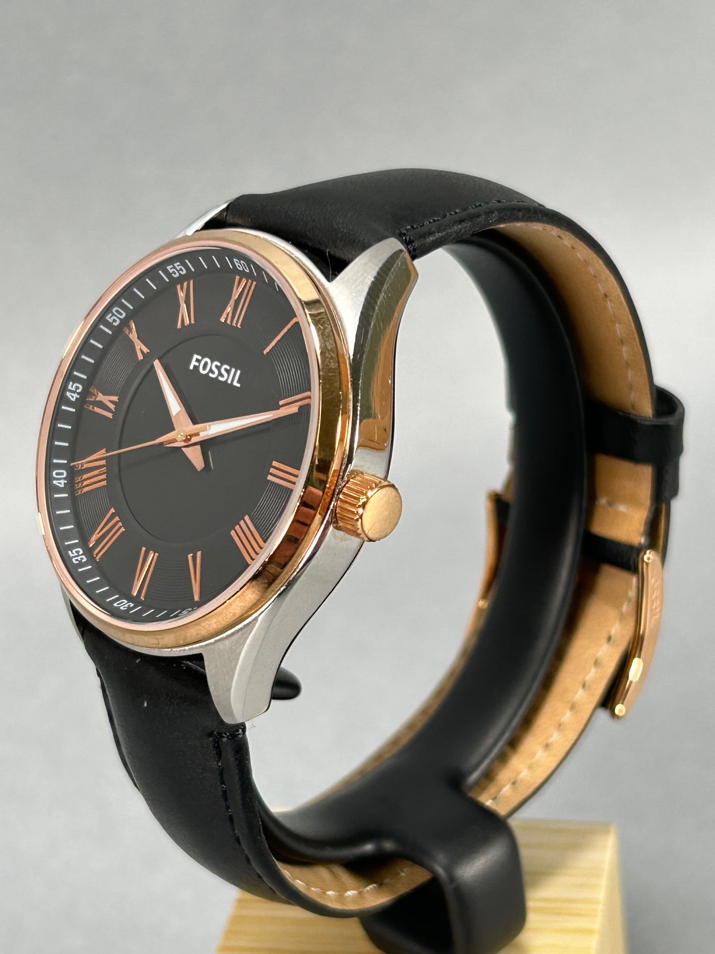 Fossil Flynn BQ2131 Lady's Wristwatch