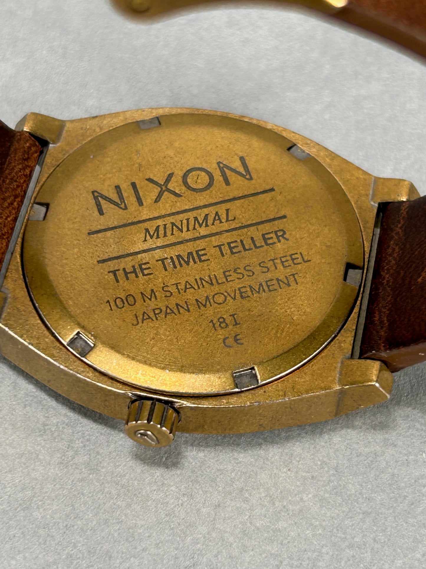 Nixon Minimal The Time Teller Analog Gentleman's Wristwatch