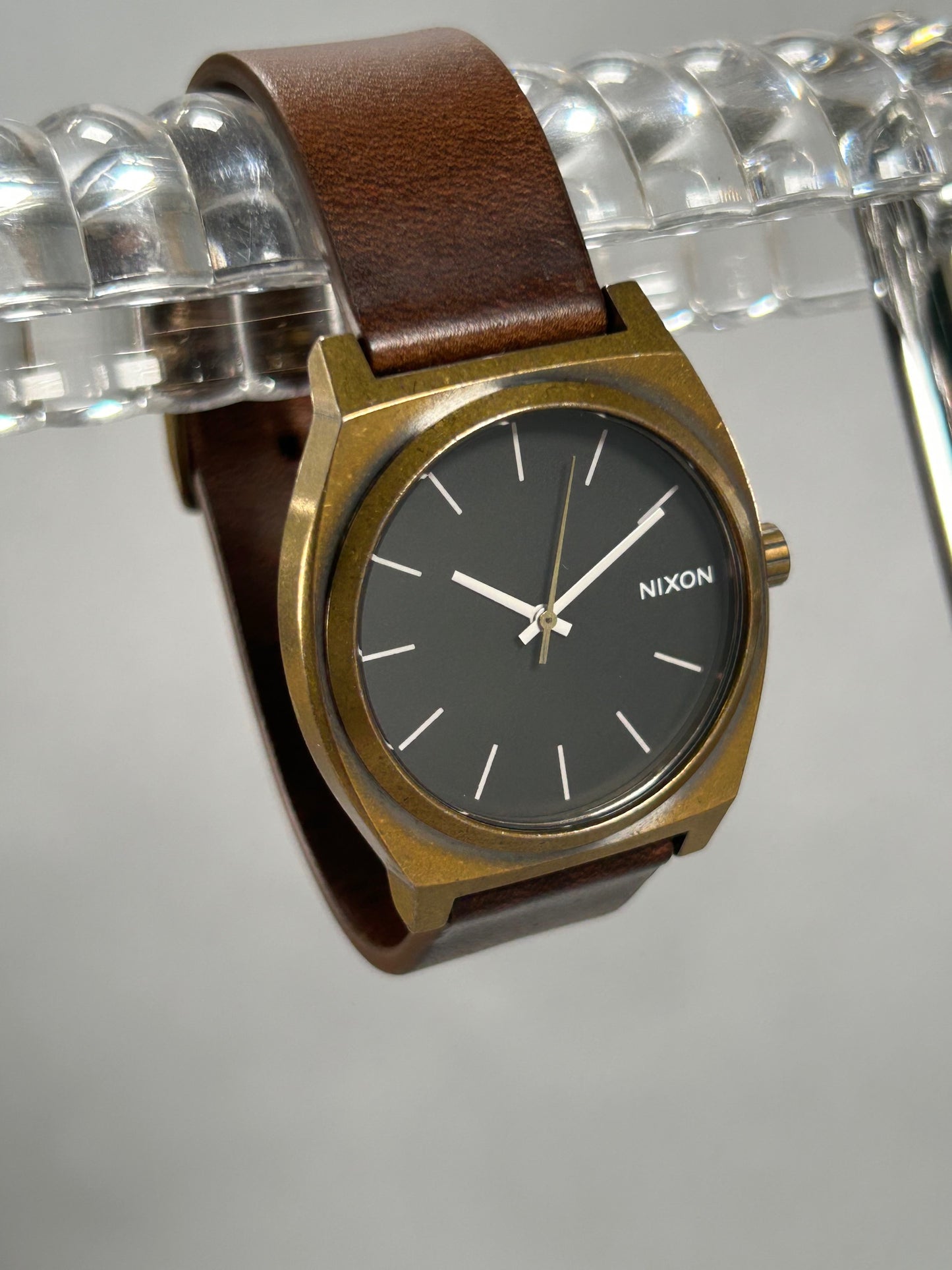 Nixon Minimal The Time Teller Analog Gentleman's Wristwatch