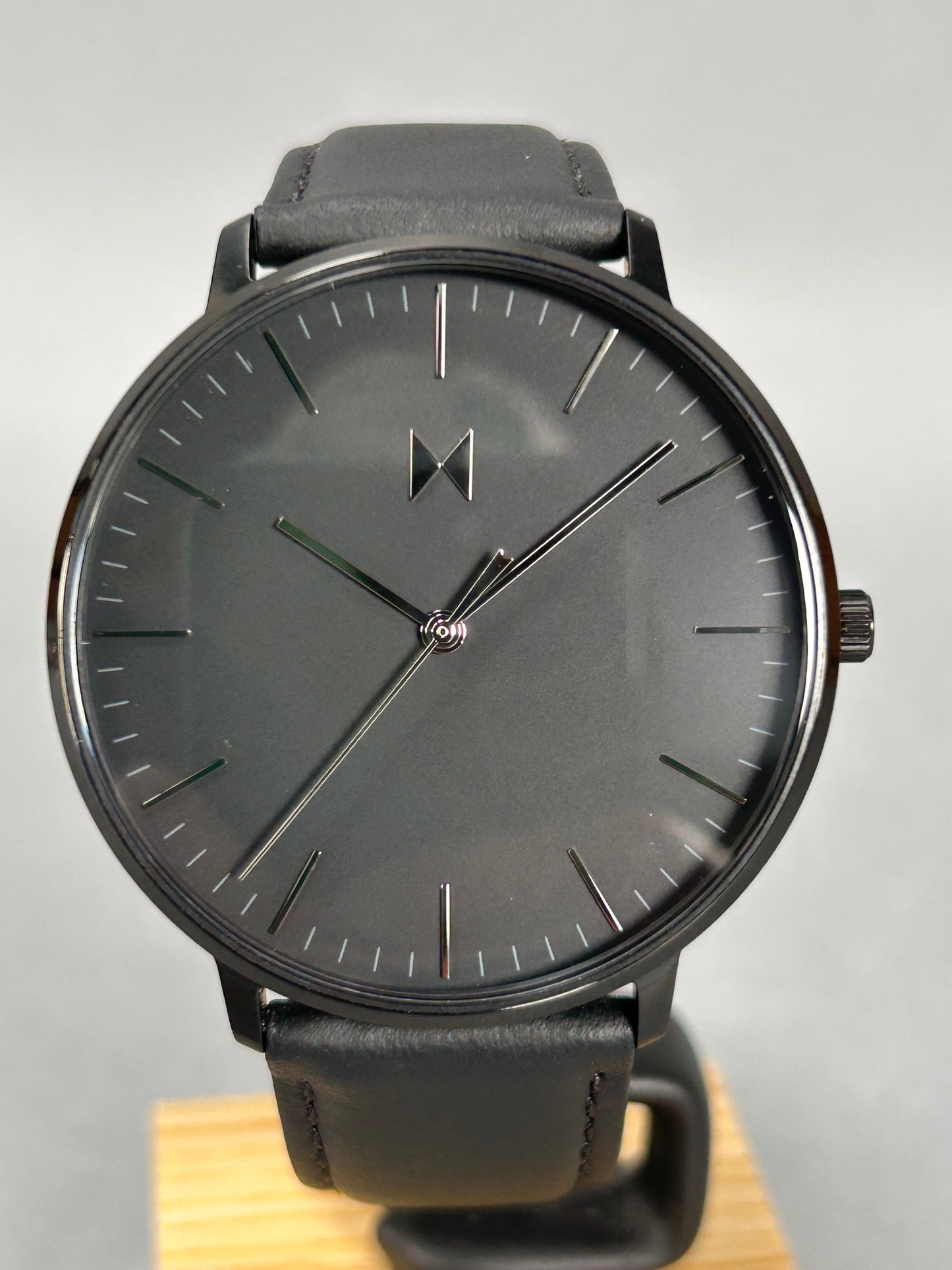 MVMT Legacy Gentleman's Wristwatch