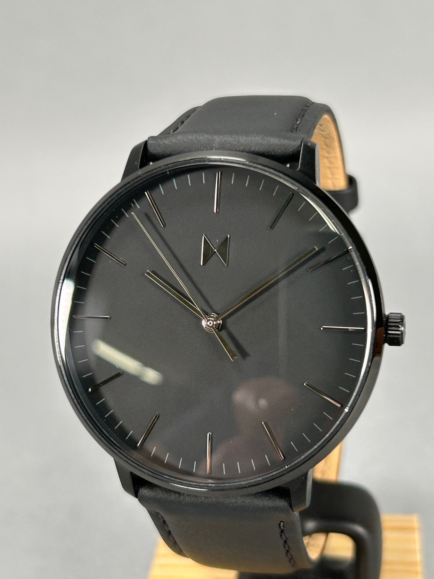 MVMT Legacy Gentleman's Wristwatch