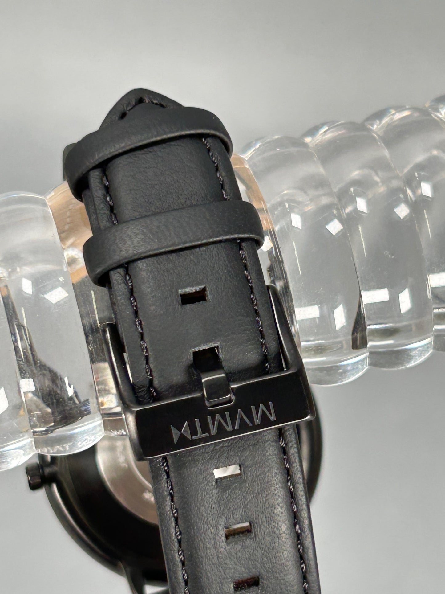MVMT Legacy Gentleman's Wristwatch