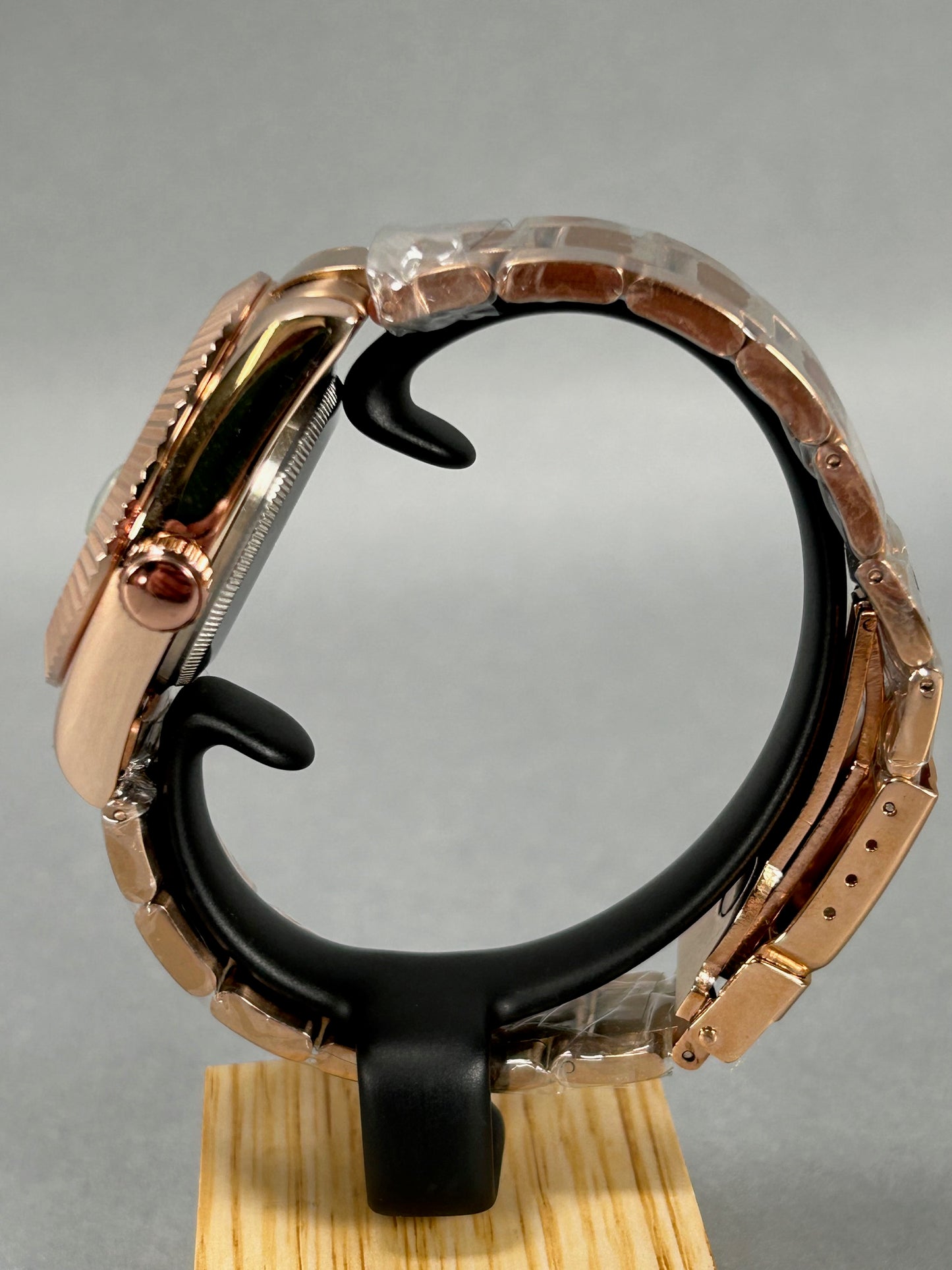 Paula Reis Date Automatic Gentleman's Wristwatch