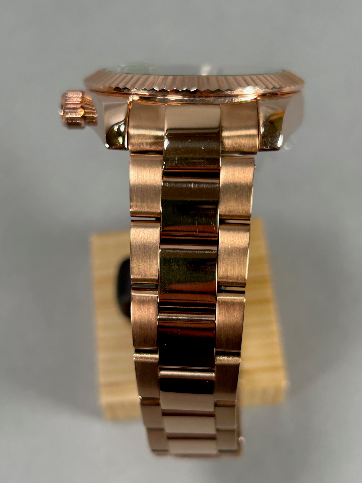 Paula Reis Date Automatic Gentleman's Wristwatch