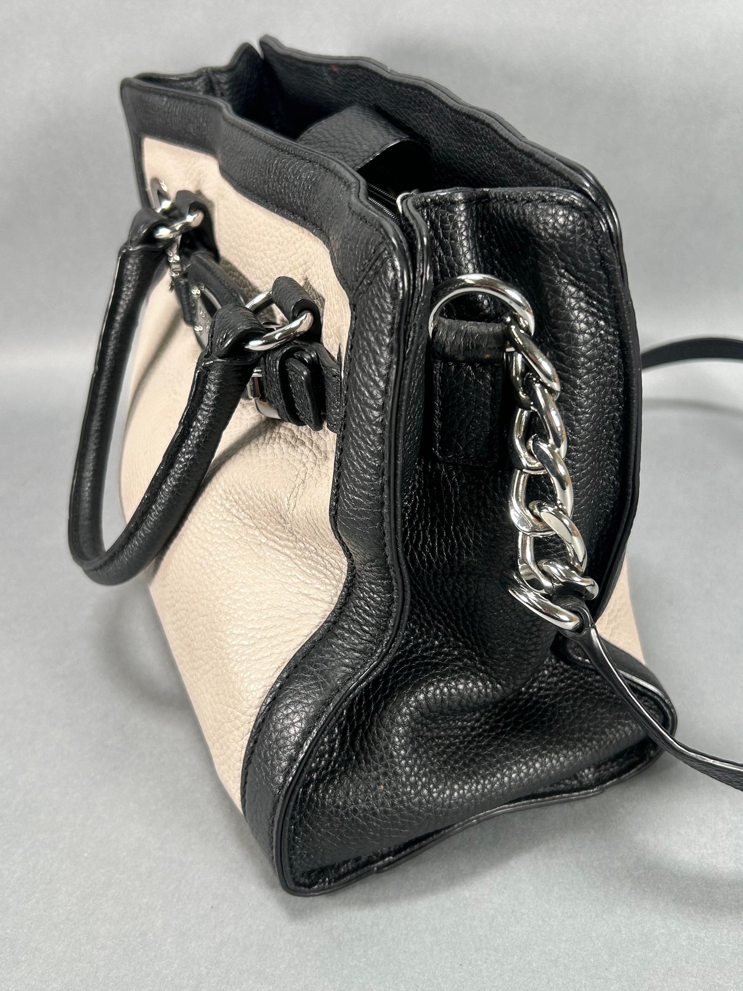 Michael Kors Hamilton Frame Out Hand Bag