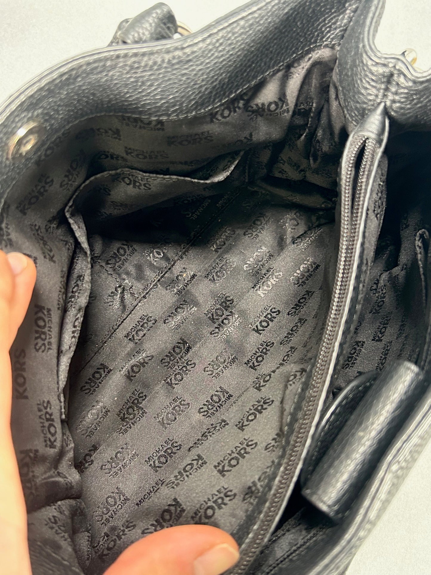 Michael Kors Hamilton Frame Out Hand Bag