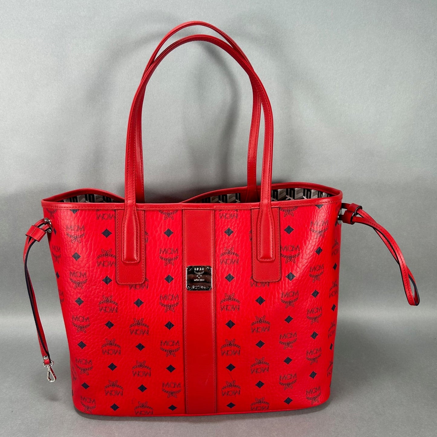 MCM Visetos Medium Liz Reversible Shopper Tote Bag W/ Pouch