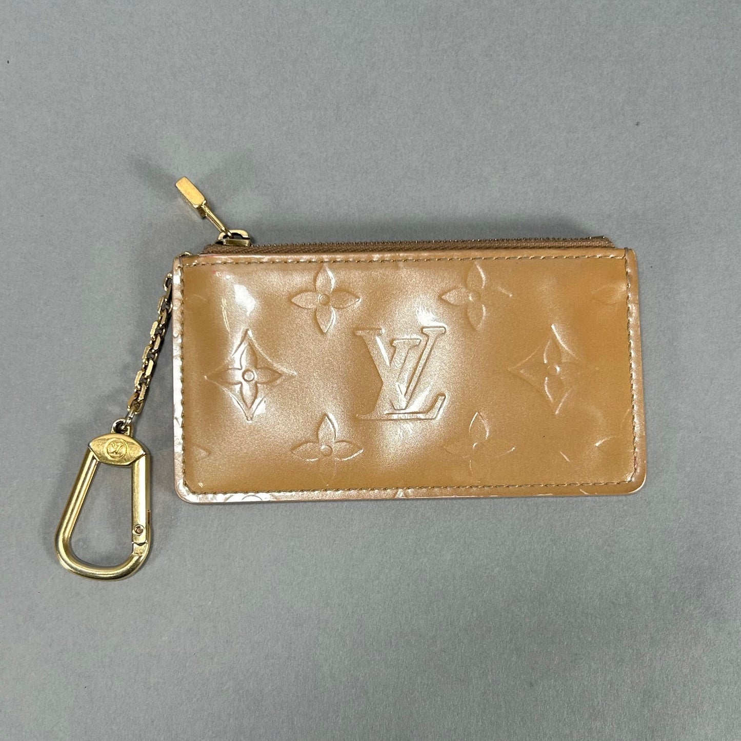 Louis Vuitton Beige Noisette Monogram Vernis Key Pouch Pochette Cles