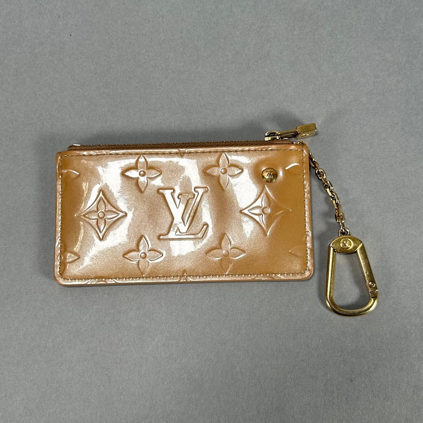 Louis Vuitton Beige Noisette Monogram Vernis Key Pouch Pochette Cles