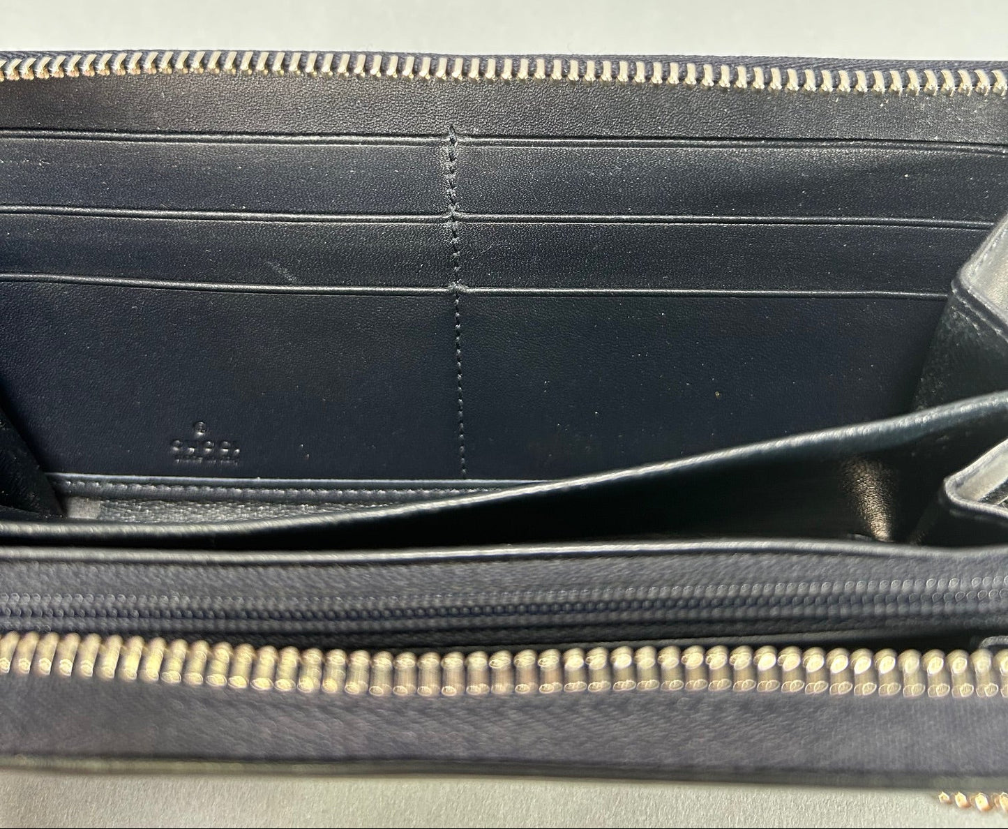 Gucci Zip Wallet - Navy Blue
