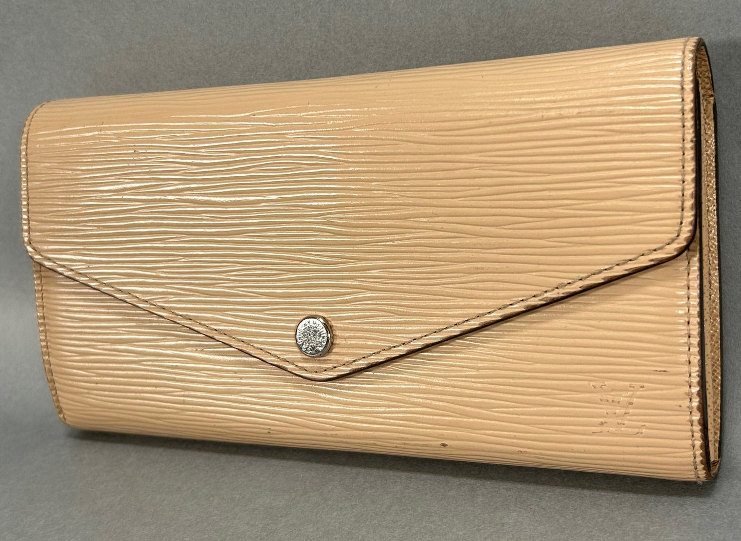 Louis Vuitton LV Beige Epi Sarah Wallet