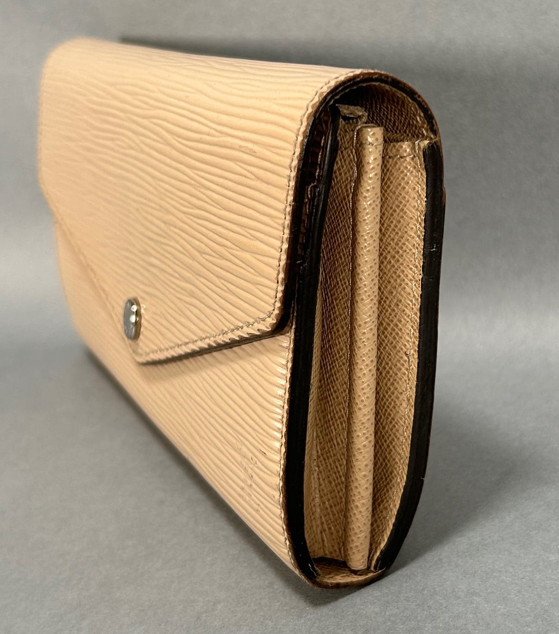 Louis Vuitton LV Beige Epi Sarah Wallet