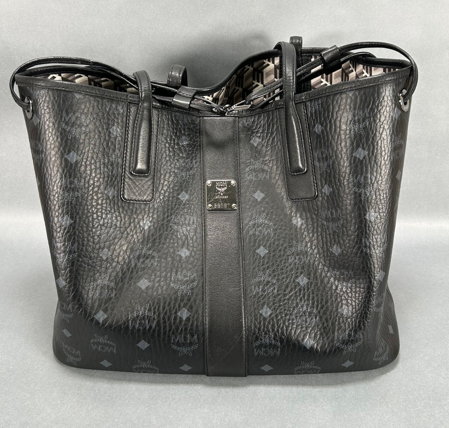 MCM Liz Large Visetos Shopper Bag - Black