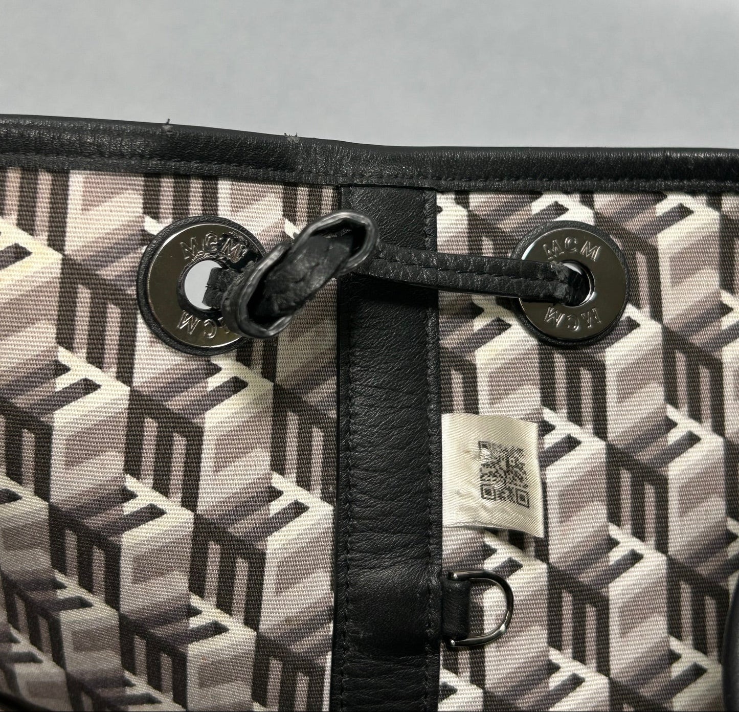 MCM Liz Large Visetos Shopper Bag - Black