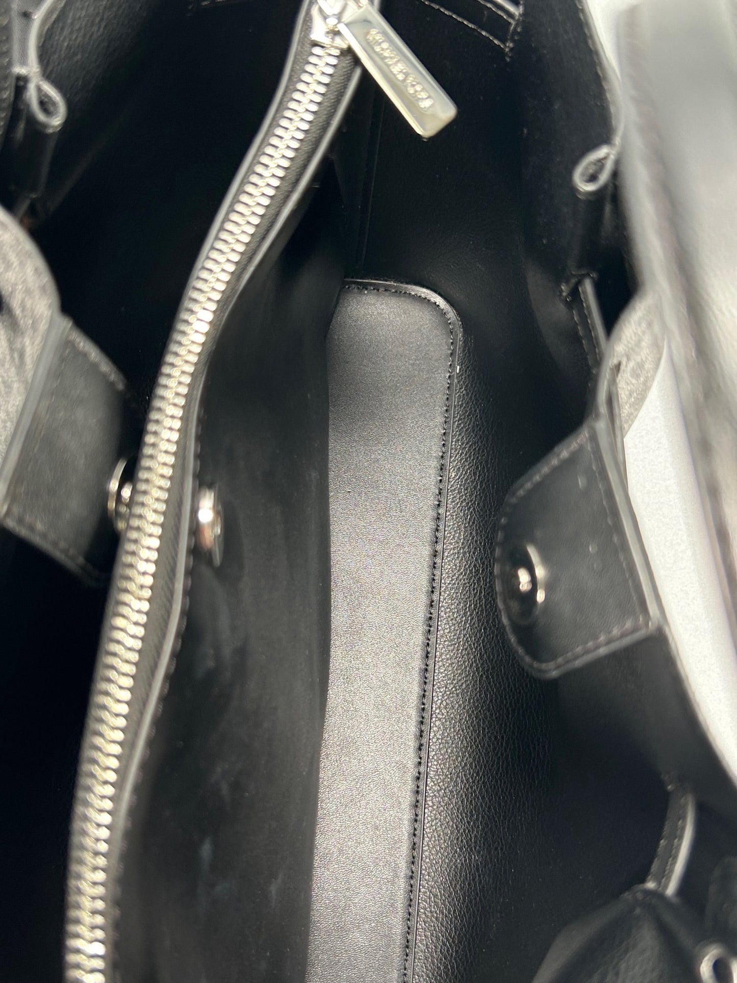 Michael Kors Carson Large Signature Logo Tote Bag - Black
