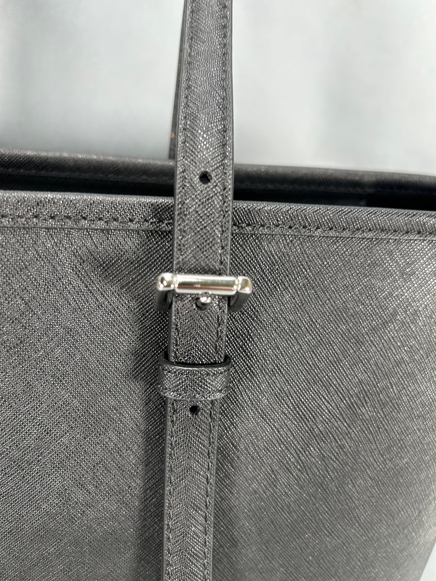 Michael Kors Jet Set Travel Tote - Black