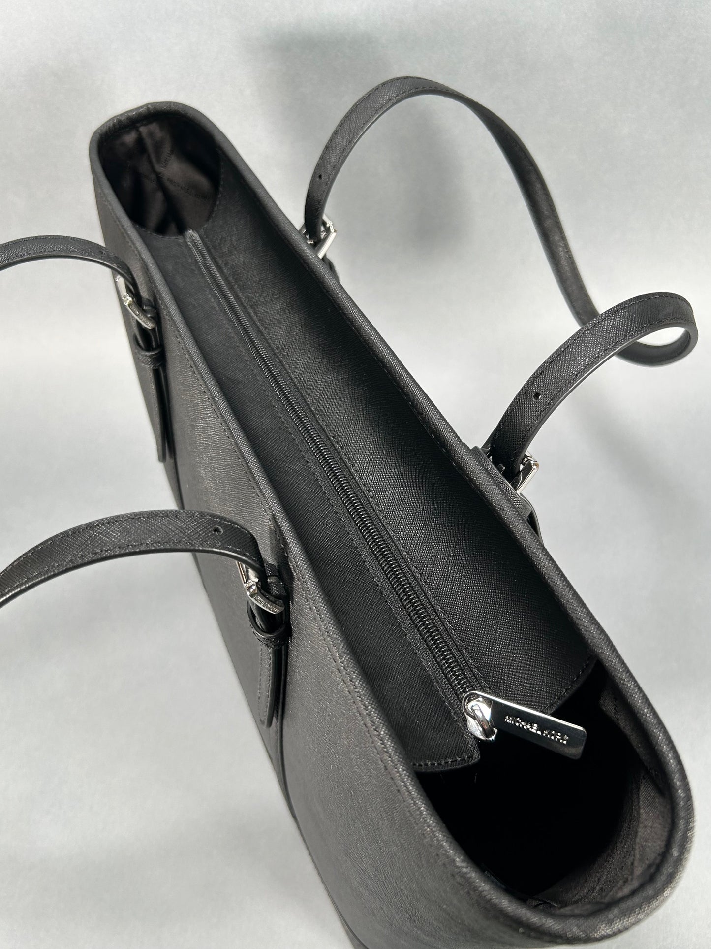 Michael Kors Jet Set Travel Tote - Black