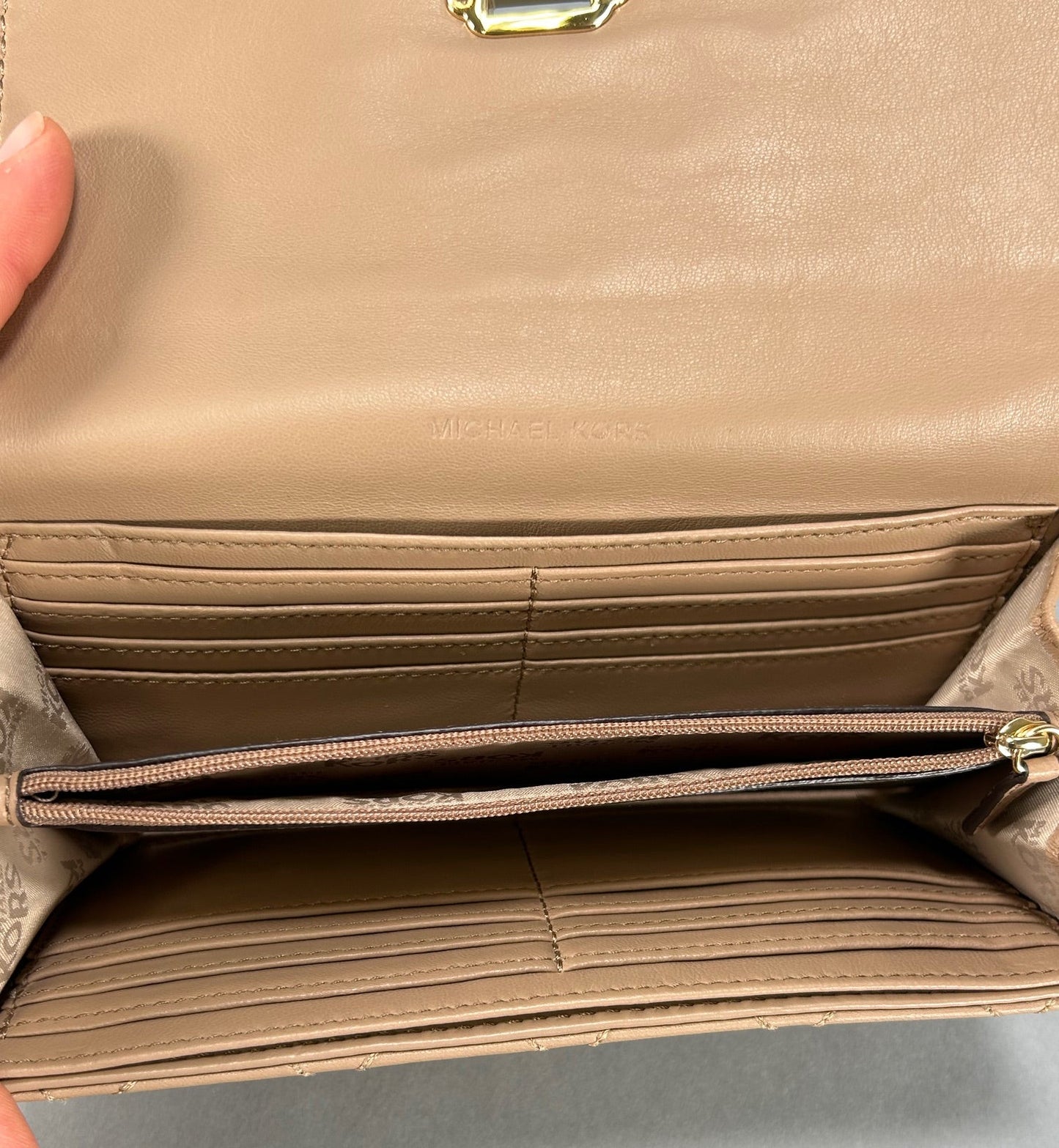 Michael Kors Astrid Clutch - Beige