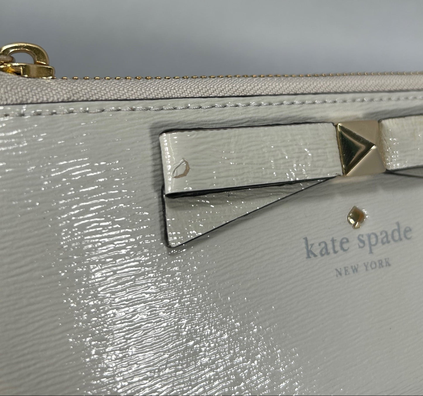 Kate Spade Nisha Beacon Court Wallet - Grey