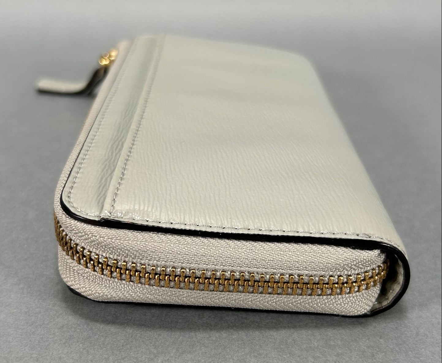 Kate Spade Nisha Beacon Court Wallet - Grey