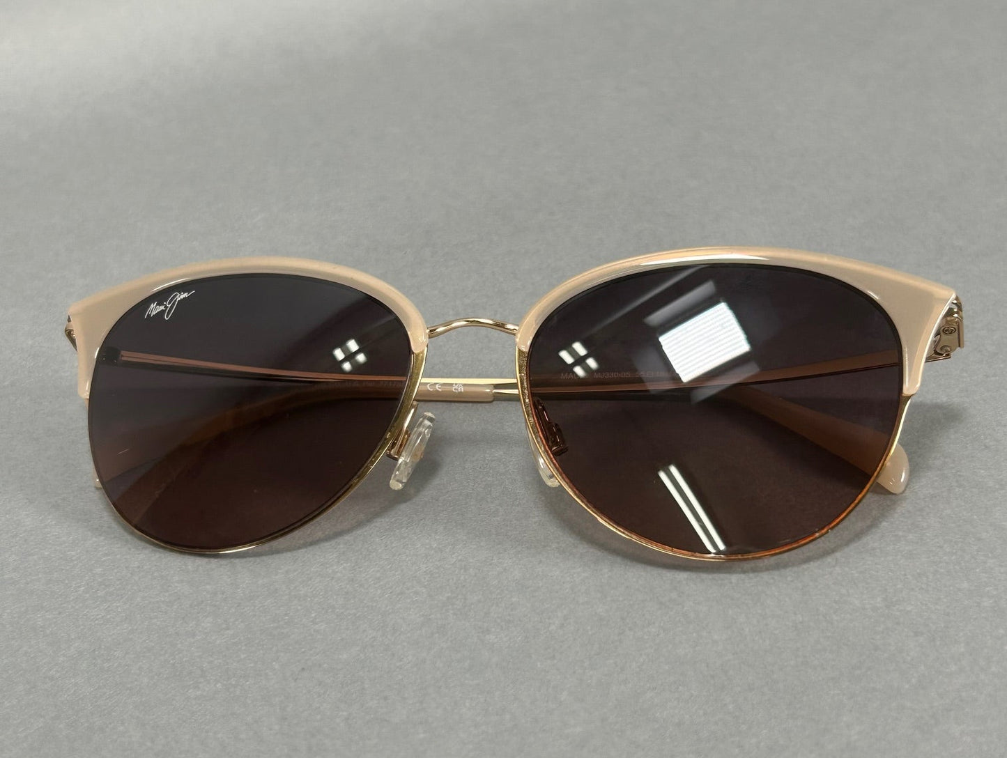 Maui Jim Olili Sunglasses MJ330-05; 55[]18 W/Case