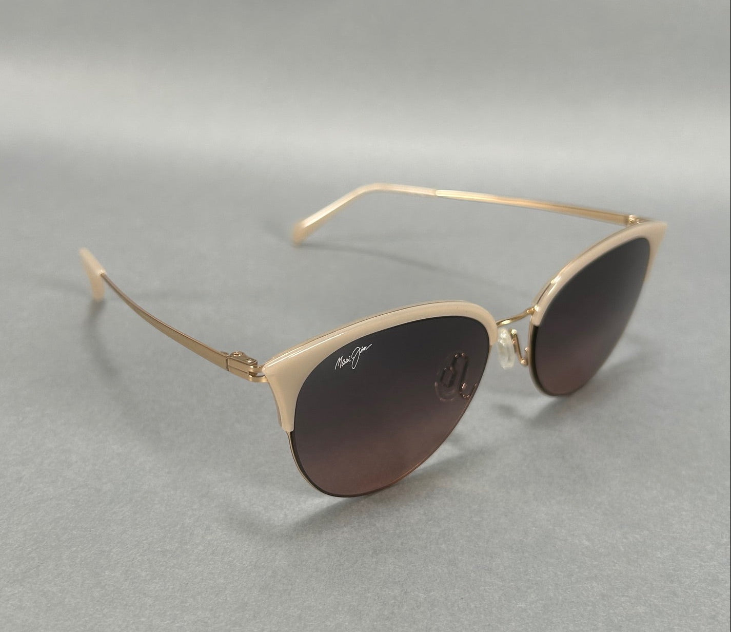Maui Jim Olili Sunglasses MJ330-05; 55[]18 W/Case