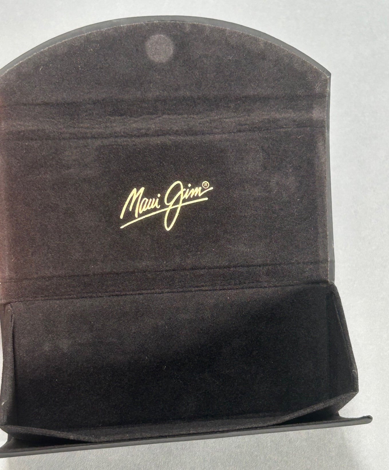 Maui Jim Olili Sunglasses MJ330-05; 55[]18 W/Case