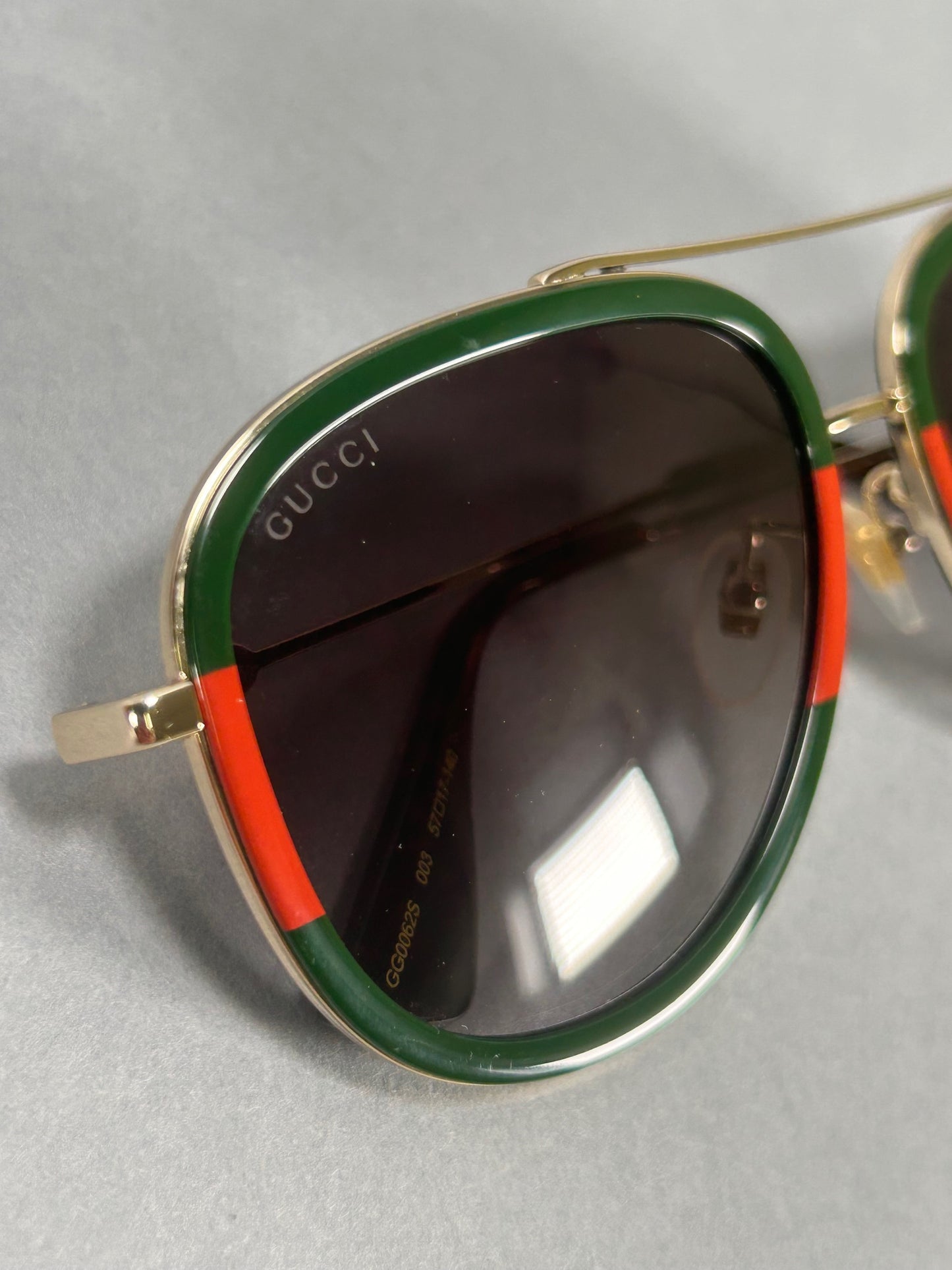 Gucci Sunglasses GG0062S 57[]17-140