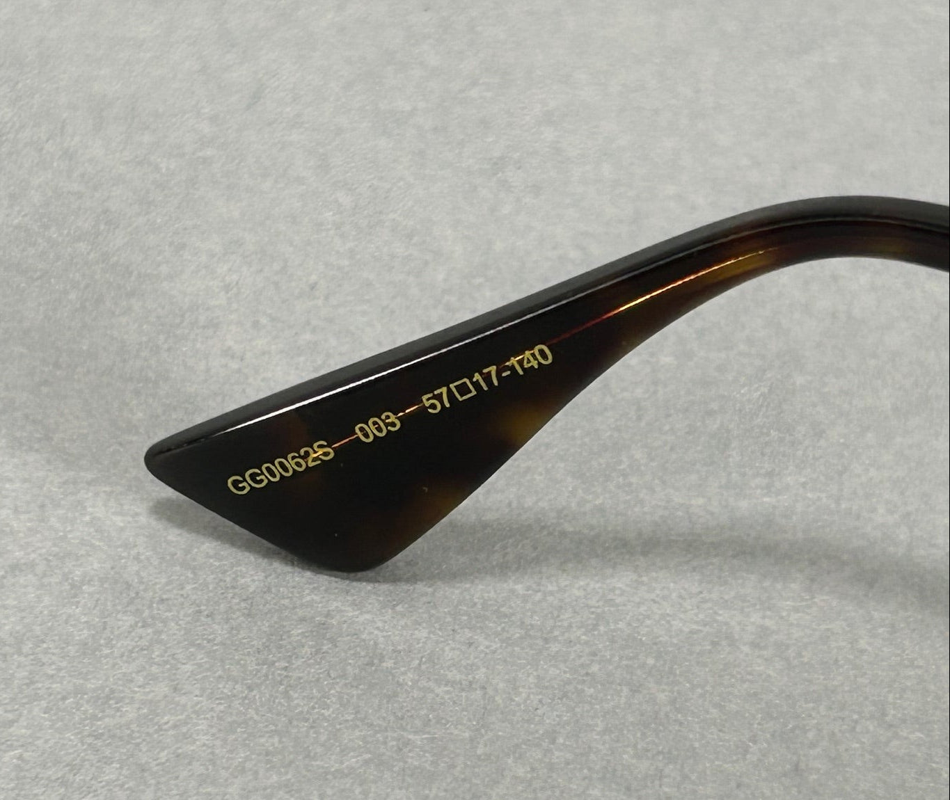 Gucci Sunglasses GG0062S 57[]17-140