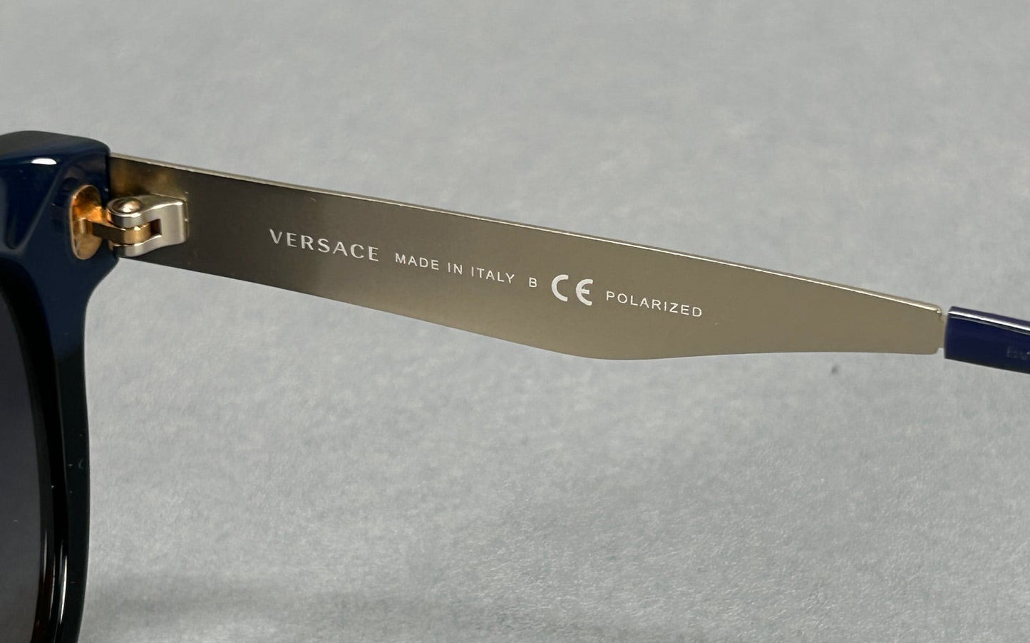 Versace Sunglasses Model: 4338 57[]17