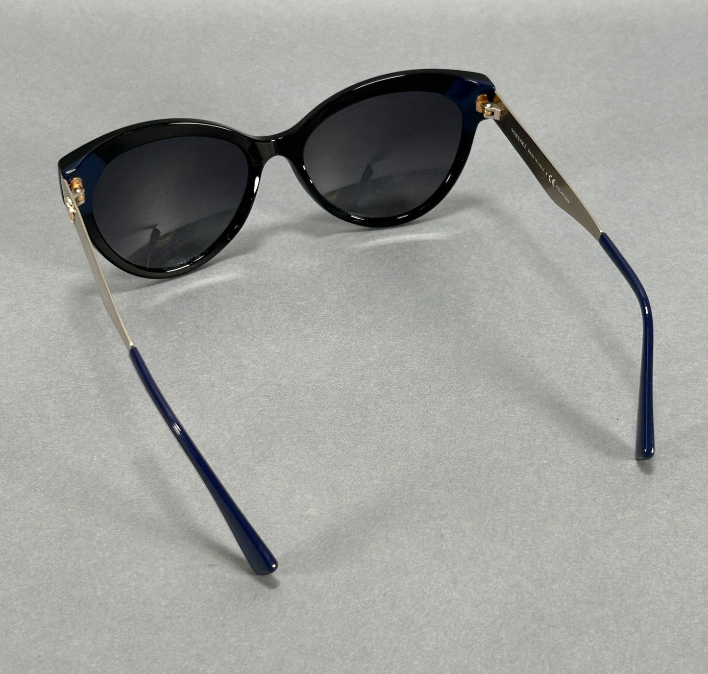 Versace Sunglasses Model: 4338 57[]17