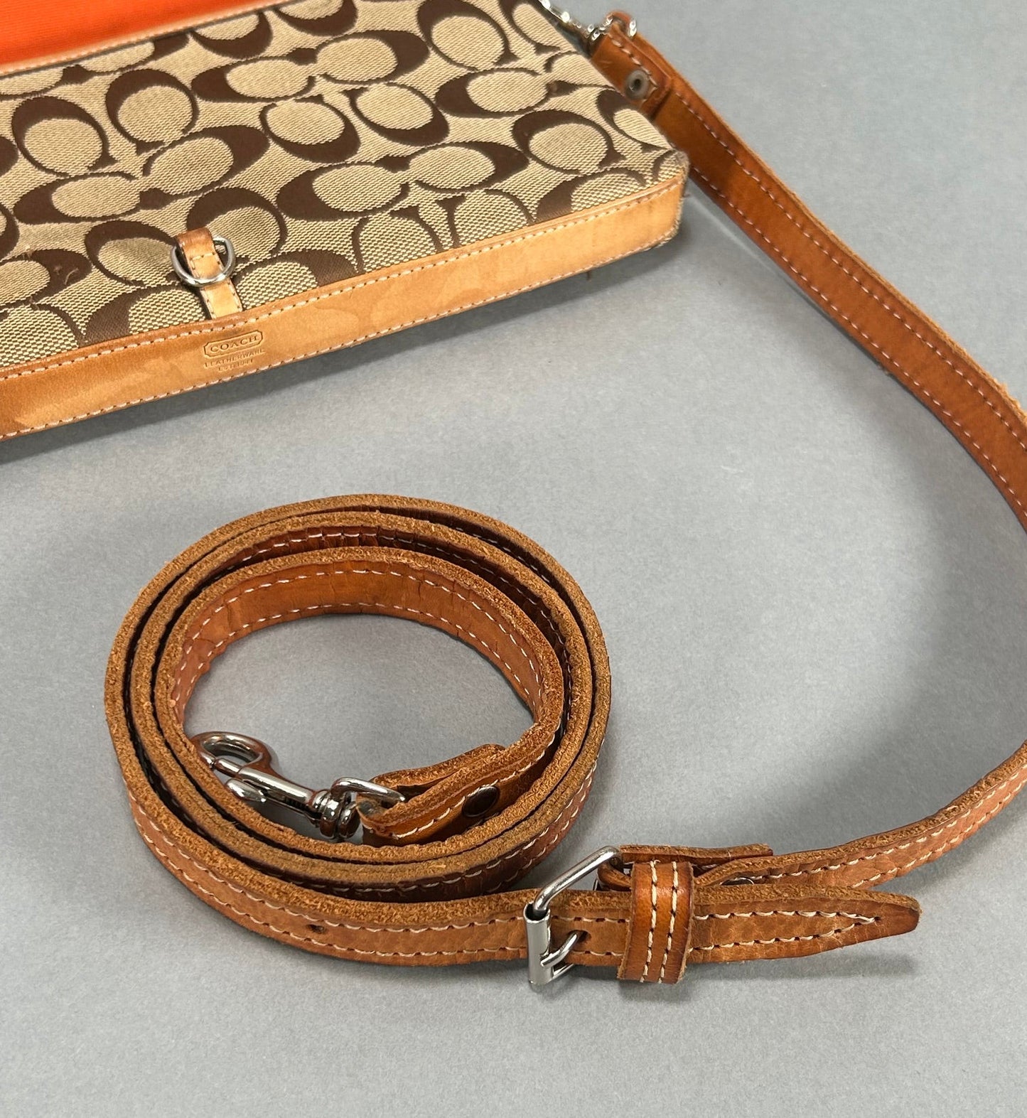 Coach Signature Mini Handbag Clip Demi 6348