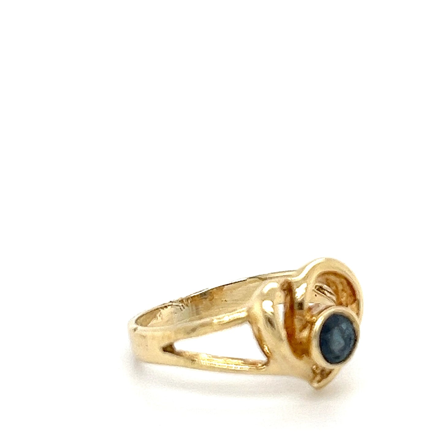 18K Yellow Gold Sapphire Ring; Size 4; 2.6g